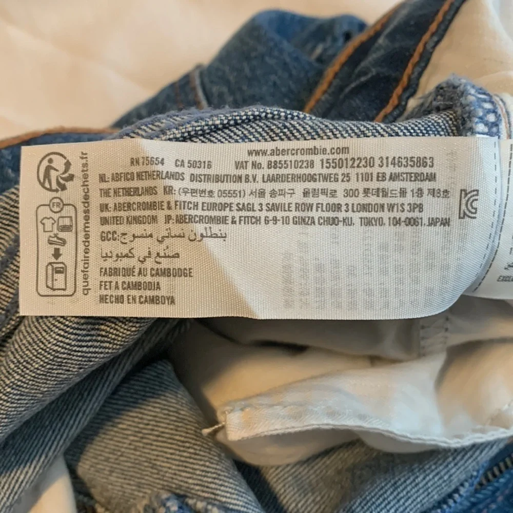 Abercrombie Fitch 90s High Rise Relaxed Jeans SZ 10 Raw Hem Short 30 READ Denim